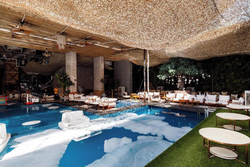 Ramee Dream Hotel Downtown - Havuz