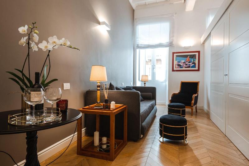 Ebl Luxury Home - Oda