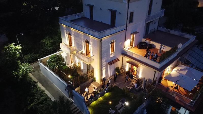 Relais Villa Montedonzelli - Lobi
