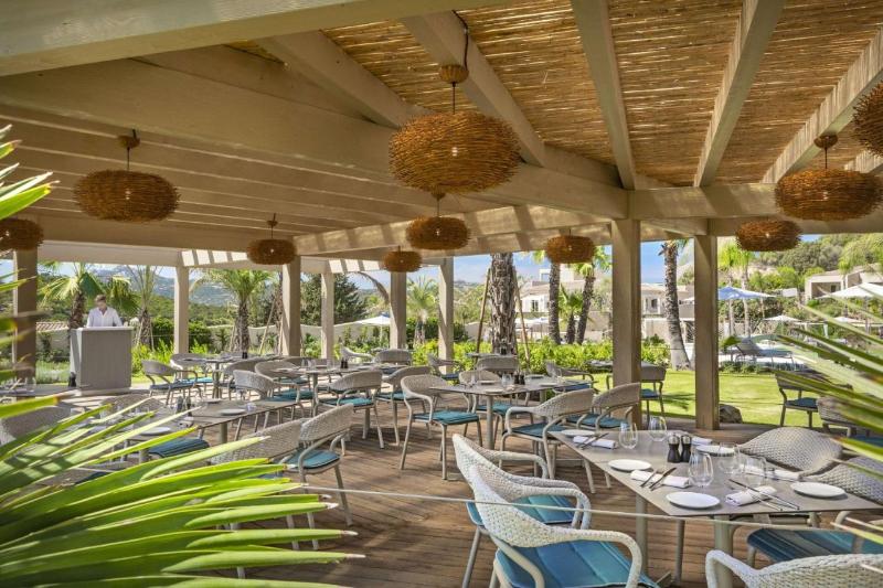 7pines Resort Sardinia Destination By Hyatt - Bar