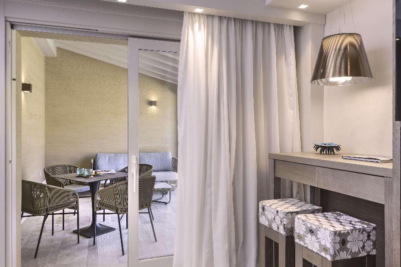 7pines Resort Sardinia Destination By Hyatt - Oda