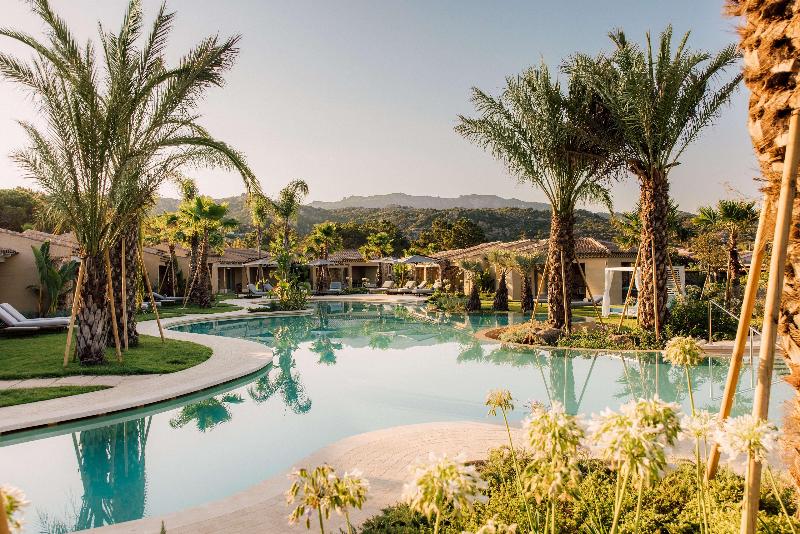 7pines Resort Sardinia Destination By Hyatt - Havuz