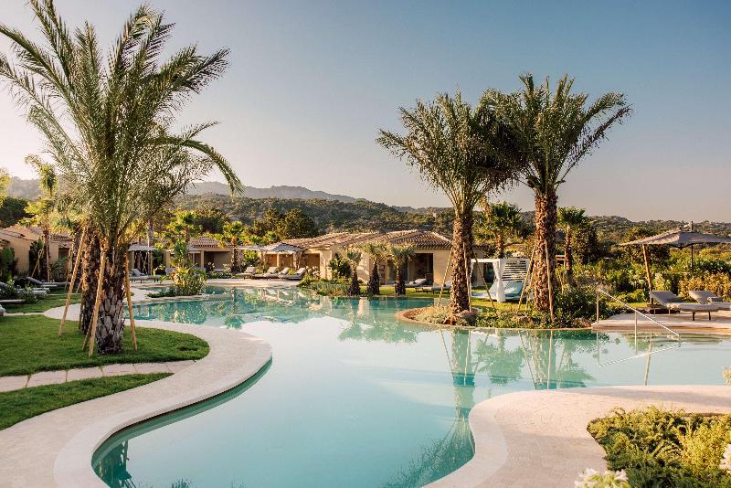 7pines Resort Sardinia Destination By Hyatt - Havuz