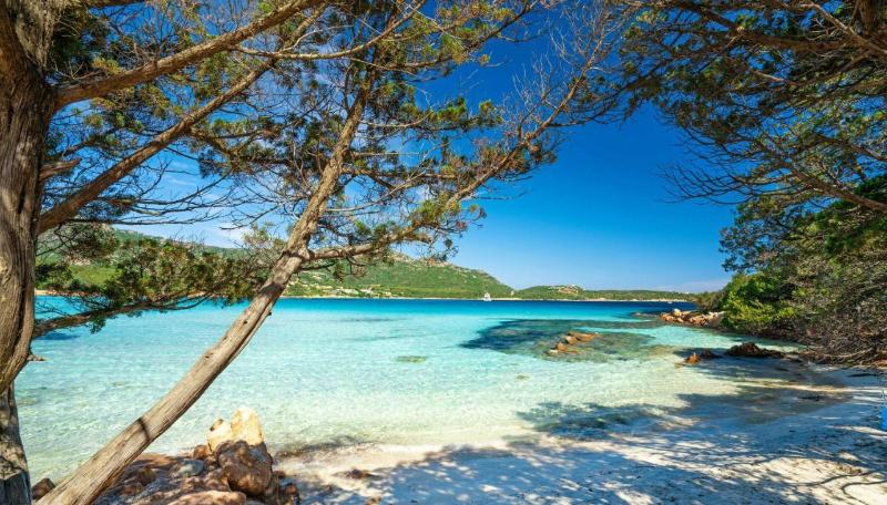 7pines Resort Sardinia Destination By Hyatt - Plaj