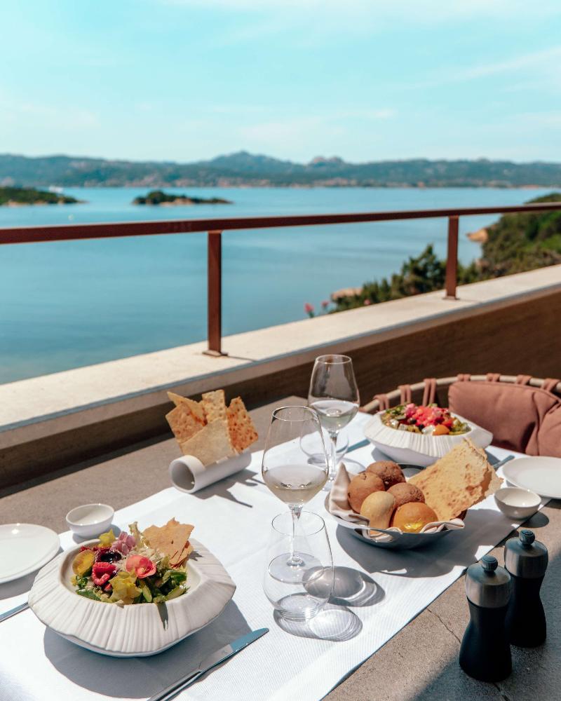 7pines Resort Sardinia Destination By Hyatt - Restoran