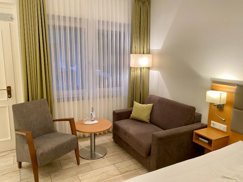 Waldhotel Zum Bergsee Damme - Oda