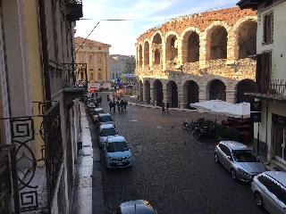 Truly Verona fotoÄŸrafÄ±