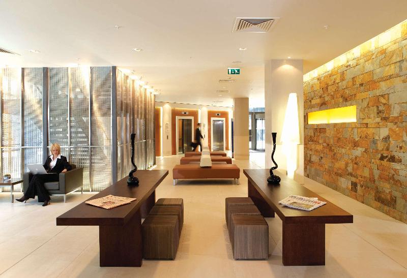 Hilton London Canary Wharf - Lobi