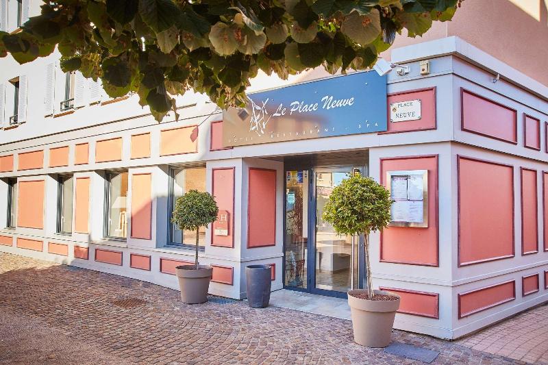 Le Place Neuve - Genel