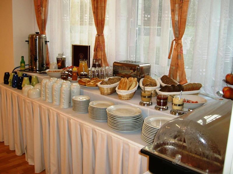 Hotel Garni Rambousek - Genel