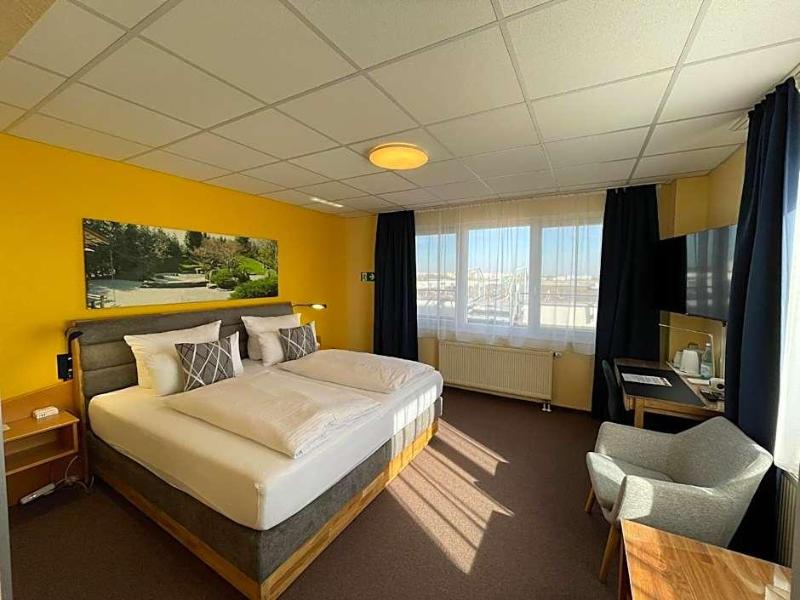 Parkhotel Marzahn - Genel
