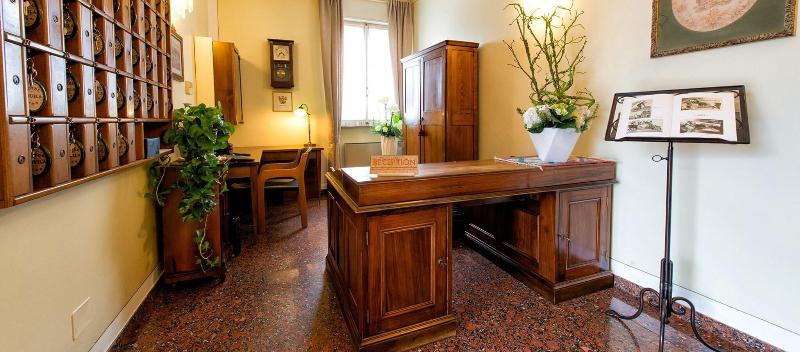 Hotel Aquila - Lobi