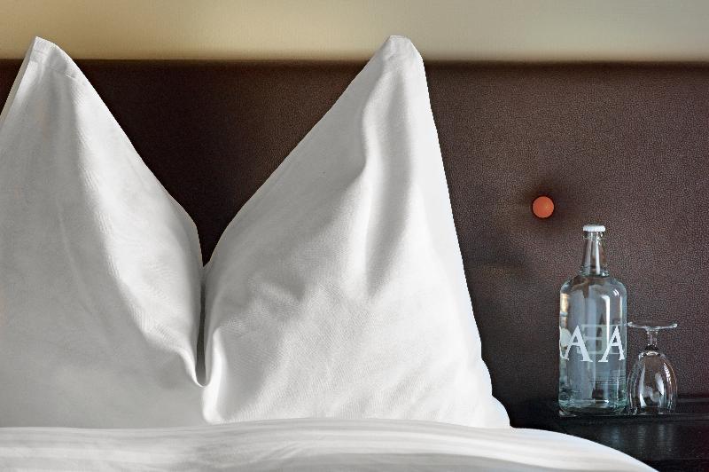 Hotel Seepark Thun - Oda