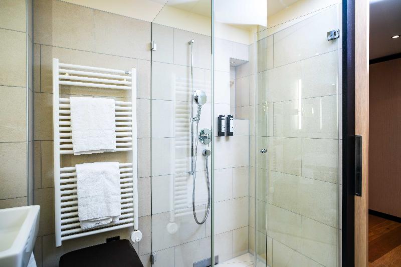 Hotel Seepark Thun - Oda