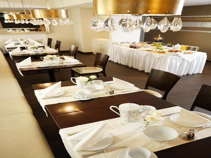 Pfeiler S Burgerstuberl Hotel - Genel