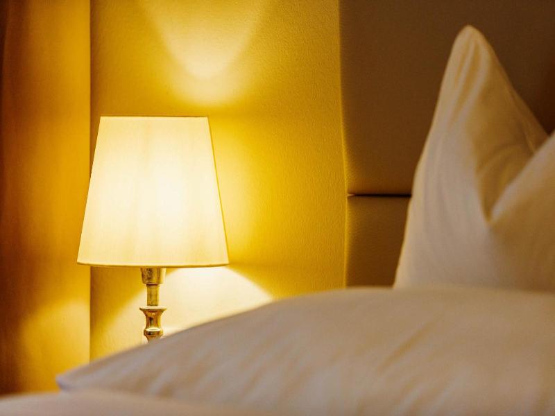 Pfeiler S Burgerstuberl Hotel - Oda
