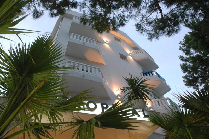 Hotel Tropical - Genel