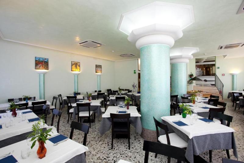 Hotel Tropical - Restoran
