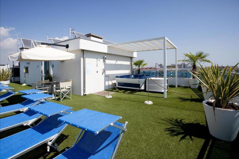 Hotel Tropical - Teras