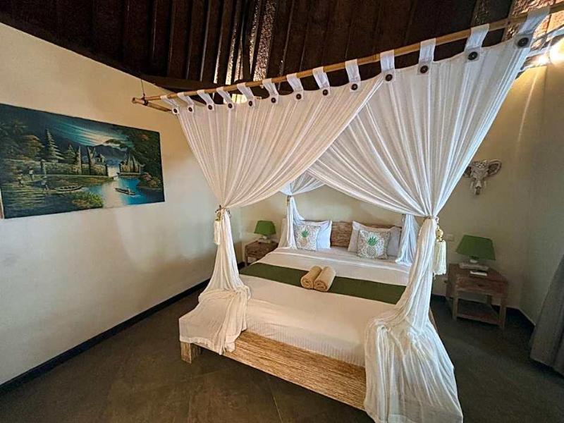 Breezy Point Villas - Oda