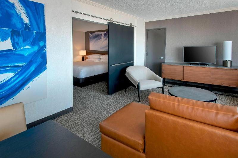 Newark Liberty International Airport Marriott - Oda