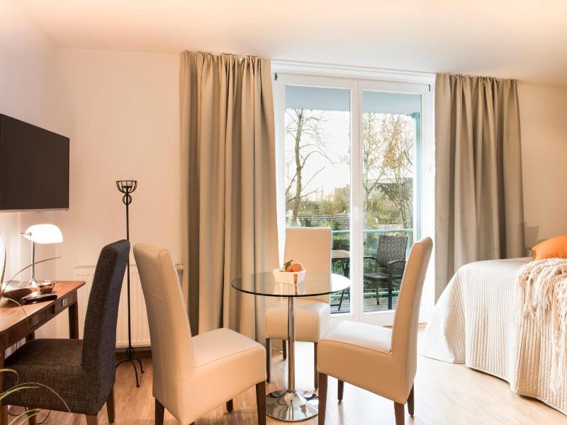 Parkside Apartment House - Genel