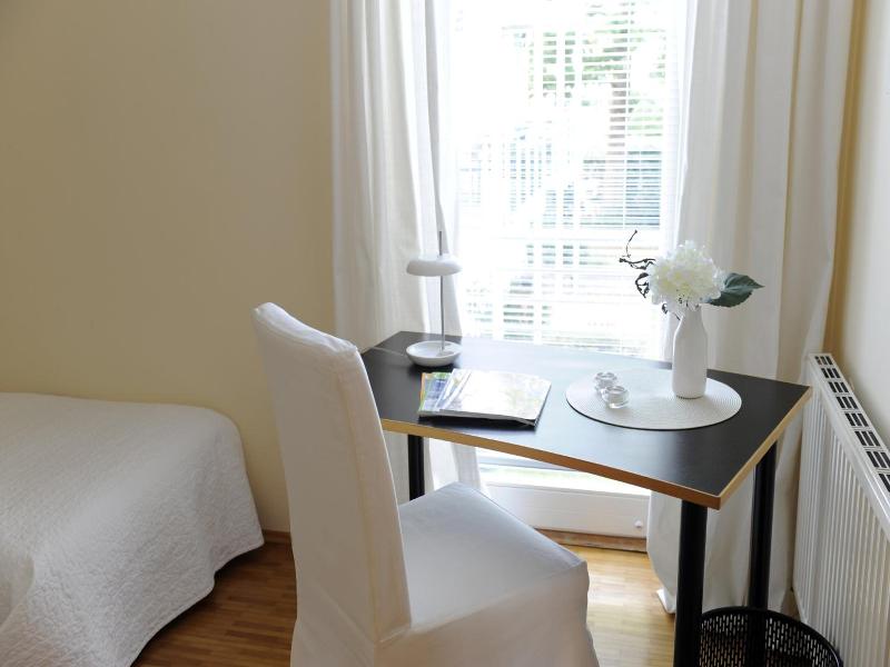 Parkside Apartment House - Genel