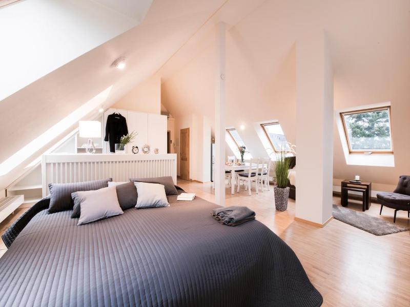 Parkside Apartment House - Genel