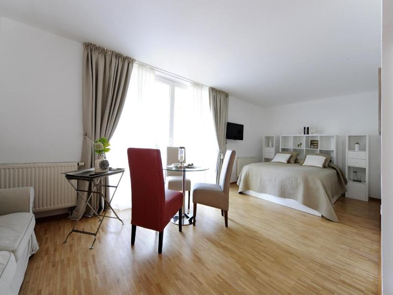 Parkside Apartment House - Oda