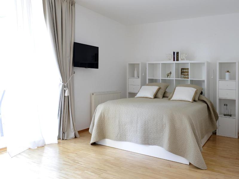 Parkside Apartment House - Oda