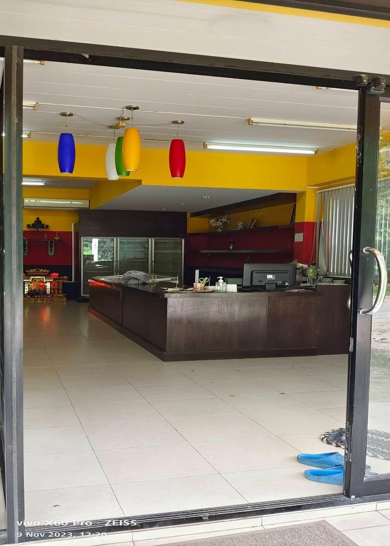 Top Harvest Rental - Lobi