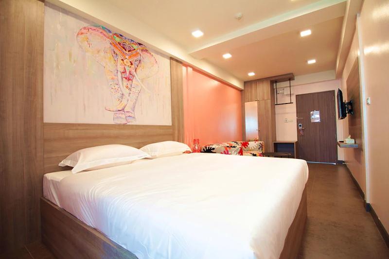R 17 Living Hotel by ZUZU - Oda