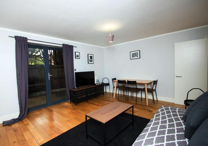 Westciti Caroco Apart Hotel - Oda