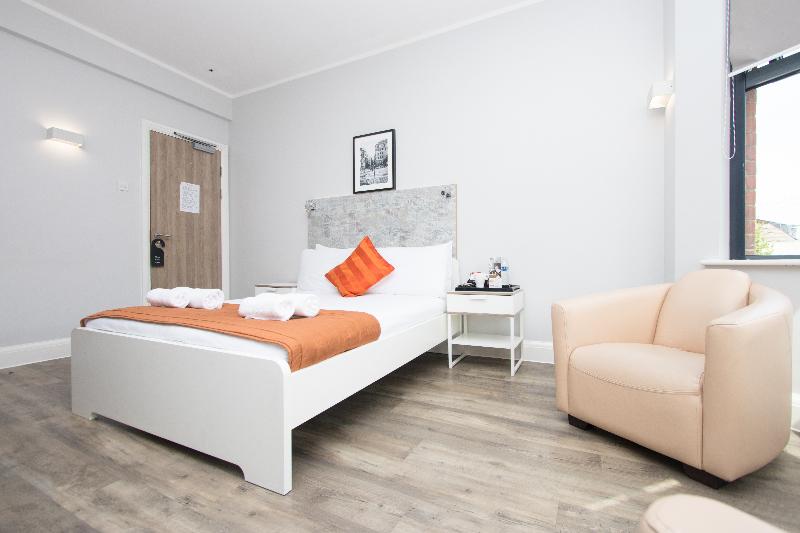 Westciti Caroco Apart Hotel - Oda