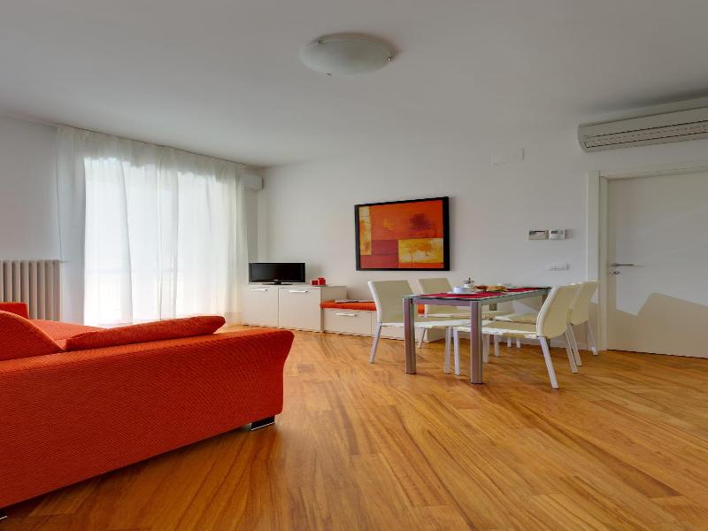 My House Apartments Cremona - Oda
