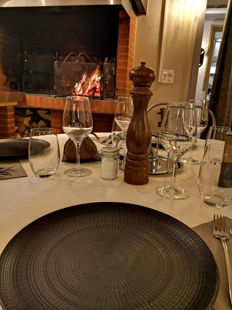 L Hotel By Hostellerie Du Chateau - Restoran