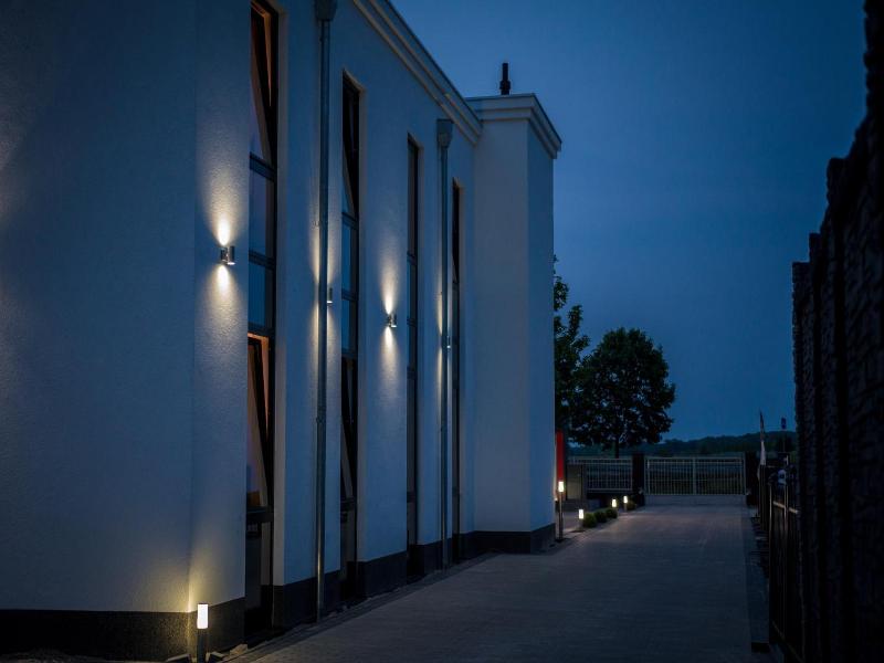 Triumph Inn - Genel