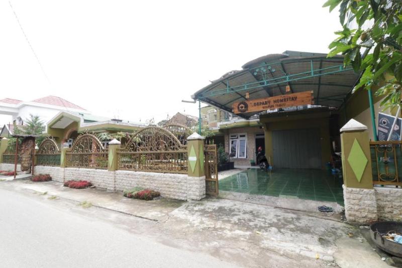 Waroeng Transit & Depary Homestay by ZUZU - Genel