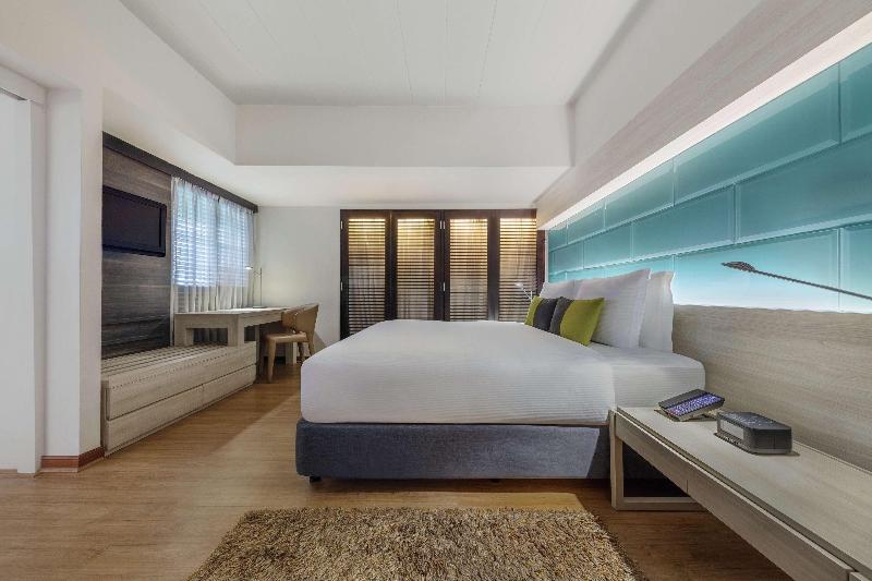 DoubleTree by Hilton Phuket Banthai Resort - Oda