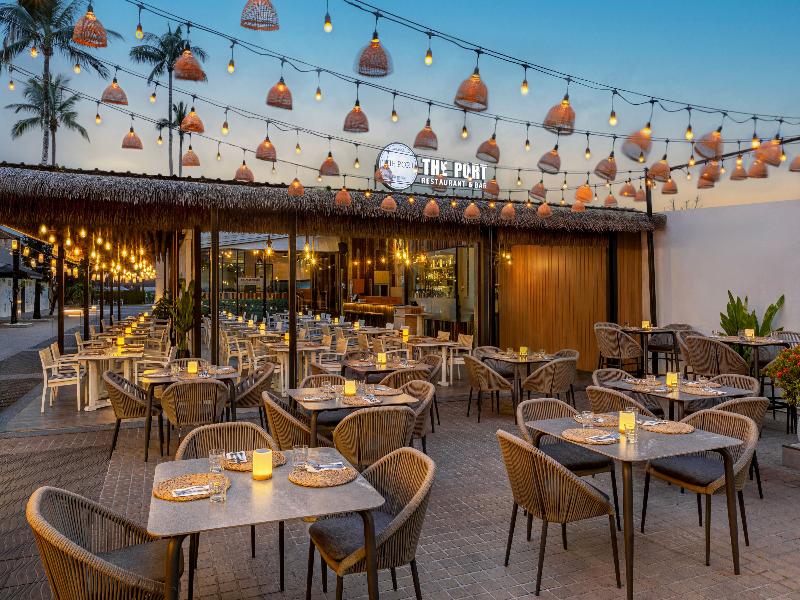 DoubleTree by Hilton Phuket Banthai Resort - Restoran