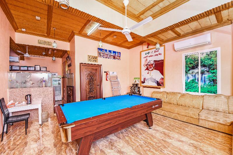 Oyo 139 Al Ghadeer Hotel Apartments - Lobi