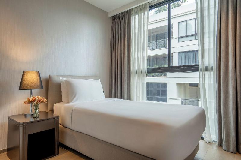 Walton Suites Sukhumvit - Oda