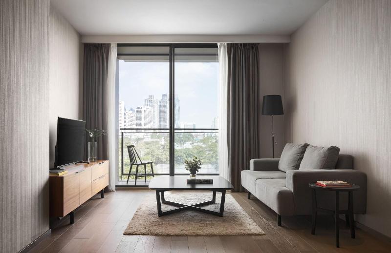 Walton Suites Sukhumvit - Oda