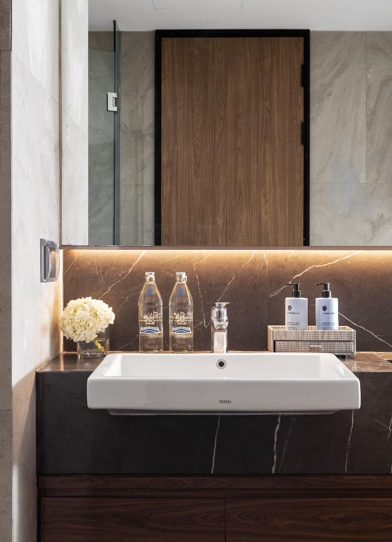 Walton Suites Sukhumvit - Oda