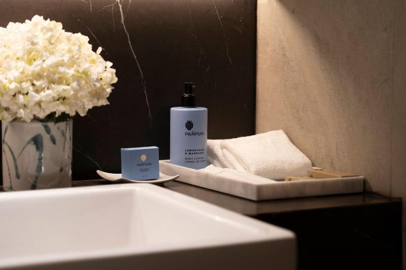 Walton Suites Sukhumvit - Oda