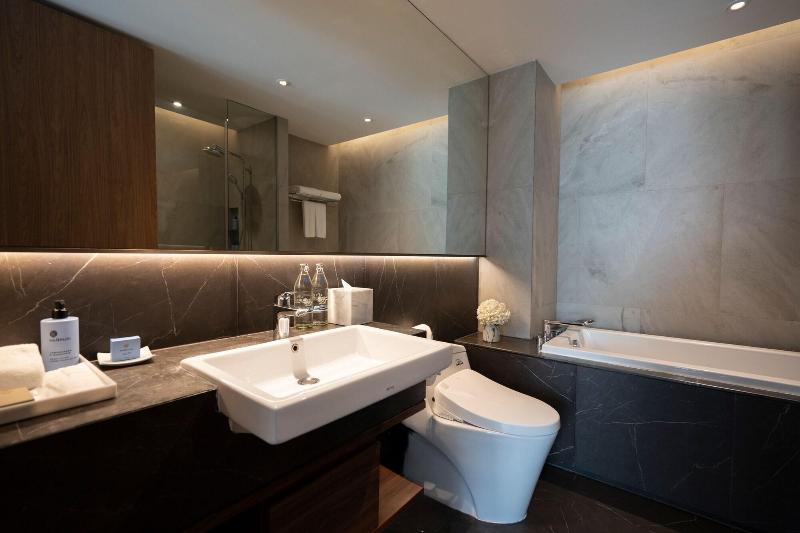 Walton Suites Sukhumvit - Oda