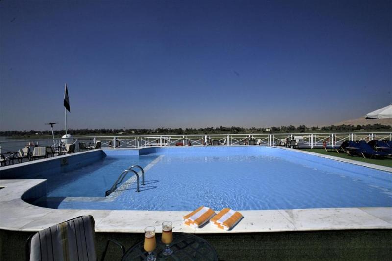 JAZ Crown Emperor Cruise 4&7 Night From Luxor - Havuz
