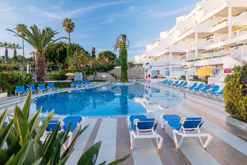 Monicca Collection Suites & Residences - Havuz