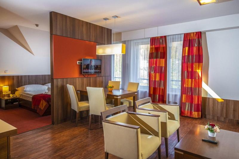 Royal Club Hotel - Oda