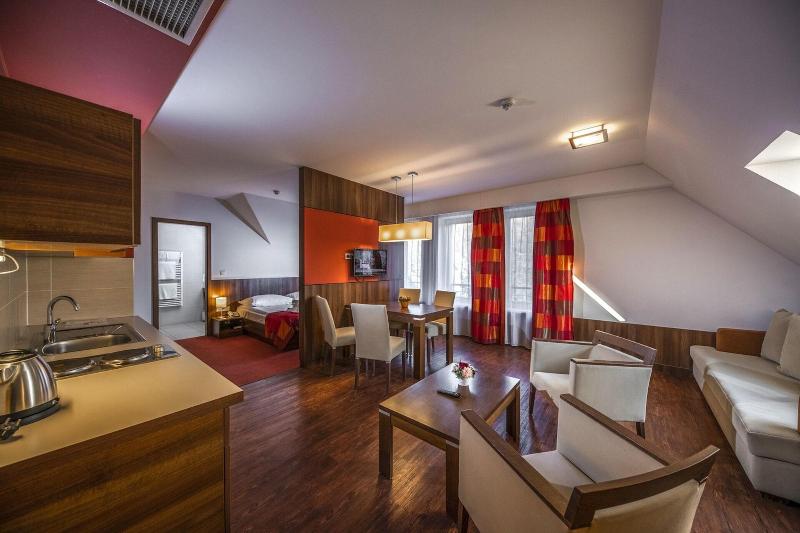 Royal Club Hotel - Oda